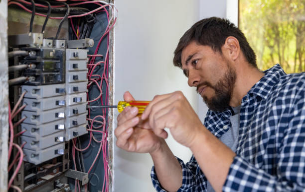 Best Circuit Breaker Repair  in Maltby, WA
